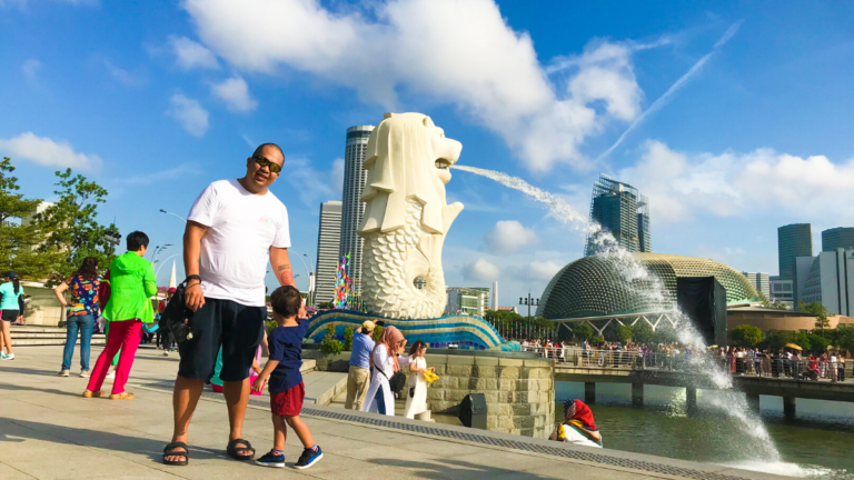 Singapore's Online Attractions